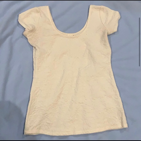 CLOTHING - Picture 7 of 11